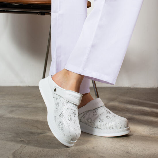 Med Sketch Професионално бяло работно сабо с каишка /