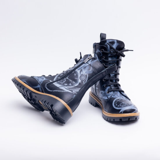 Черни дамски боти от естествена кожа с принт /