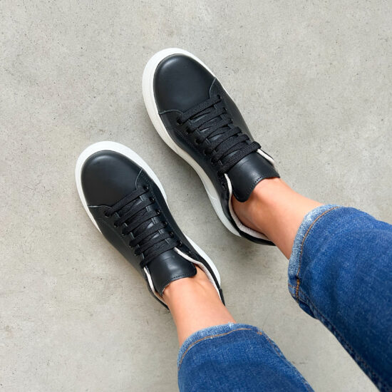 Анатомични дамски черни кецове от естествена кожа /