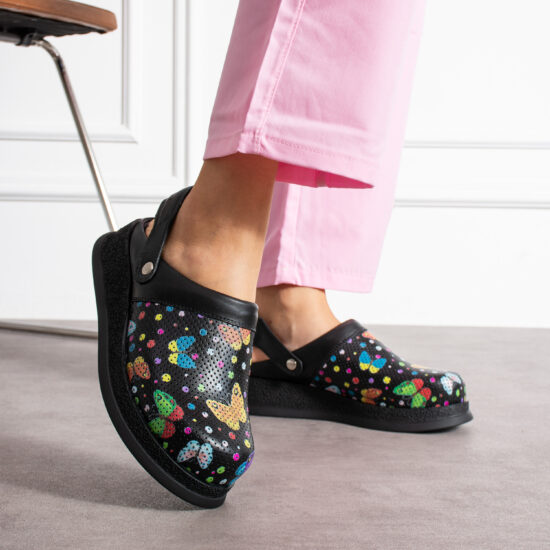 Черно анатомично сабо от естествена кожа с каишка /