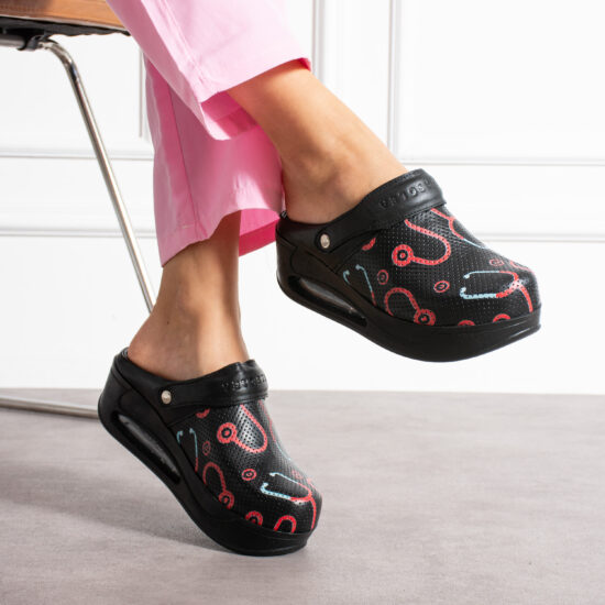 Анатомично кожено сабо на платформа с каишка /