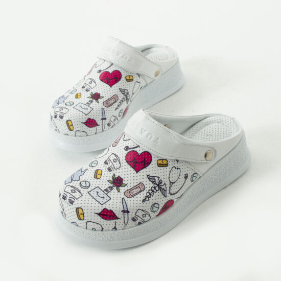 Бяло медицинско анатомично сабо от естествена кожа /