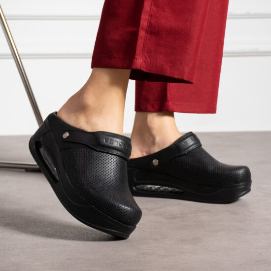 Classic Black Анатомично кожено сабо на платформа с каишка /