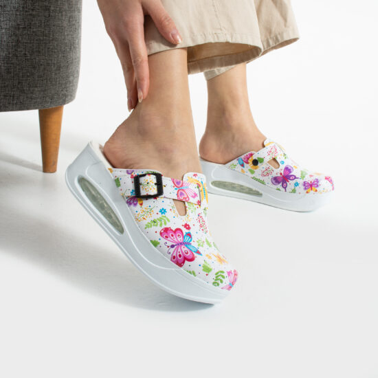 Дамско цветно анатомично работно сабо на платформа /