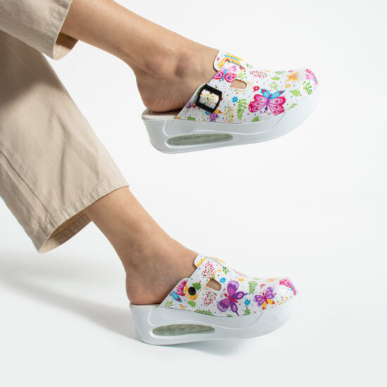 Дамско цветно анатомично работно сабо на платформа /