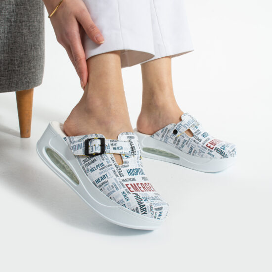 Alternative view of Дамско медицинско работно сабо на платформа