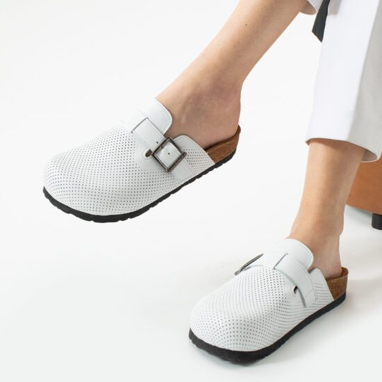 Дамски бели ортопедични чехли от естествена кожа /