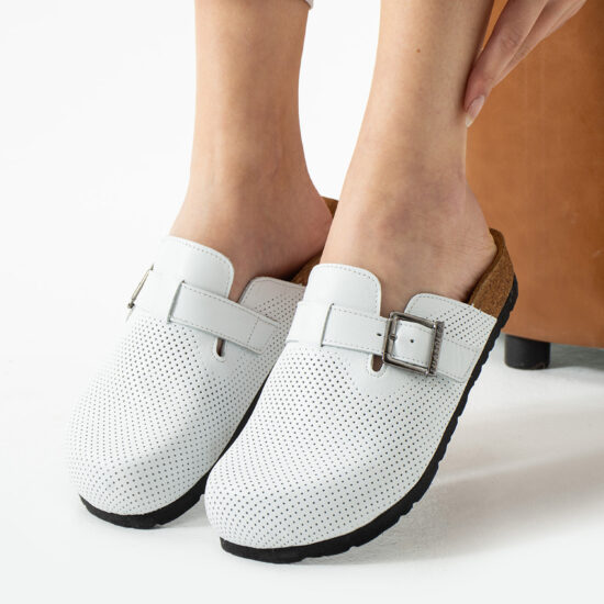 Дамски бели ортопедични чехли от естествена кожа /