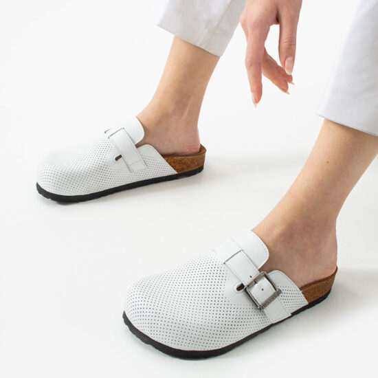 Дамски бели ортопедични чехли от естествена кожа /