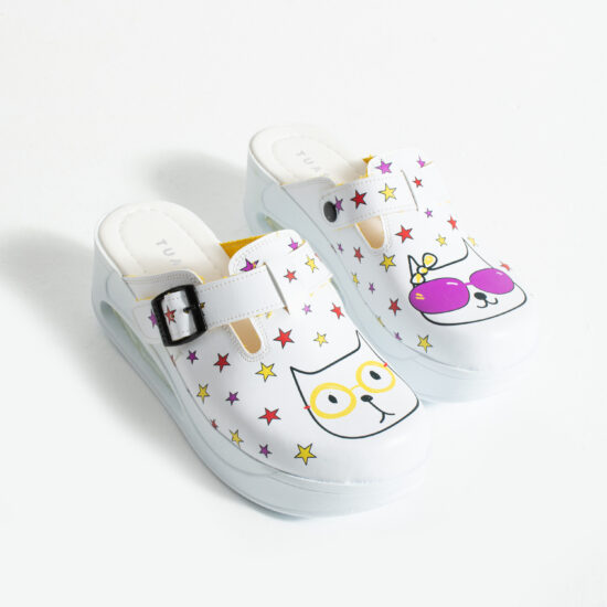 Дамско цветно анатомично работно сабо на платформа /