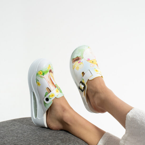 Alternative view of Дамско анатомично сабо на платформа за детска градина