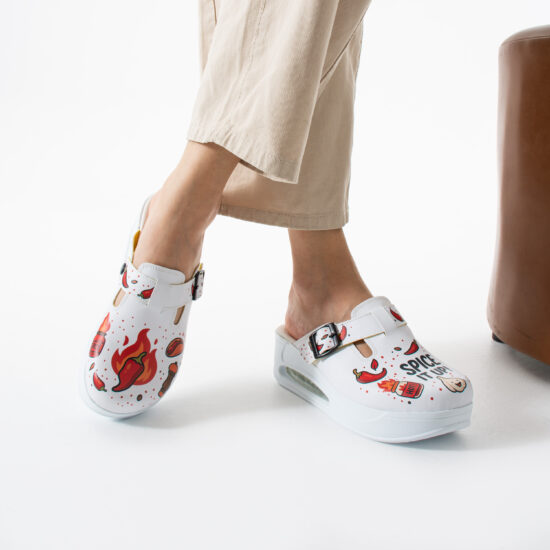 Alternative view of Дамско анатомично сабо на платформа за кухня