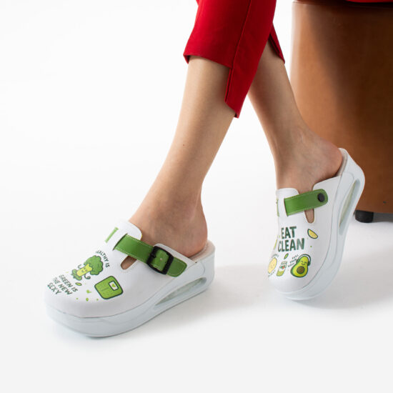 Дамско анатомично сабо на платформа за кухня /