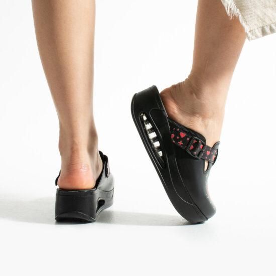 Дамско анатомично медицинско сабо на платформа /