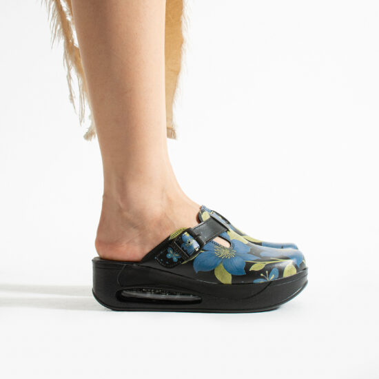 Дамско цветно анатомично работно сабо на платформа /