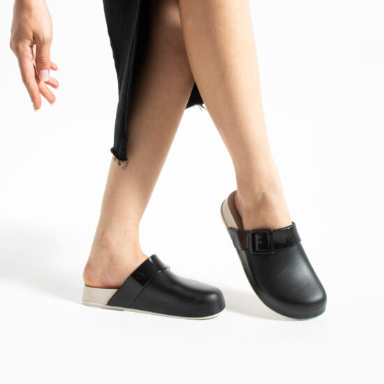 Черни дамски затворени гумени чехли сабо /