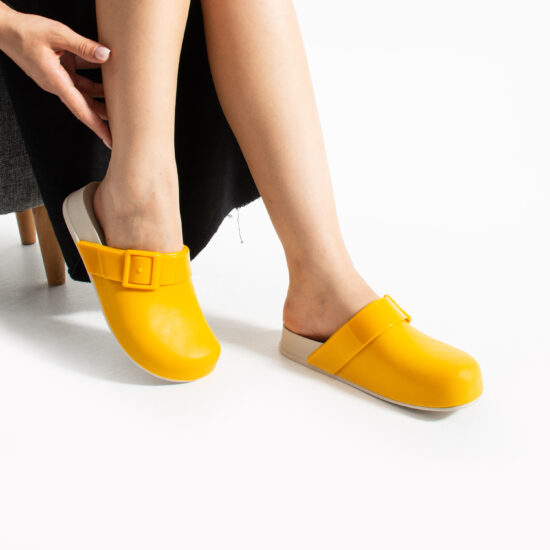 Оранжеви дамски затворени гумени чехли сабо /