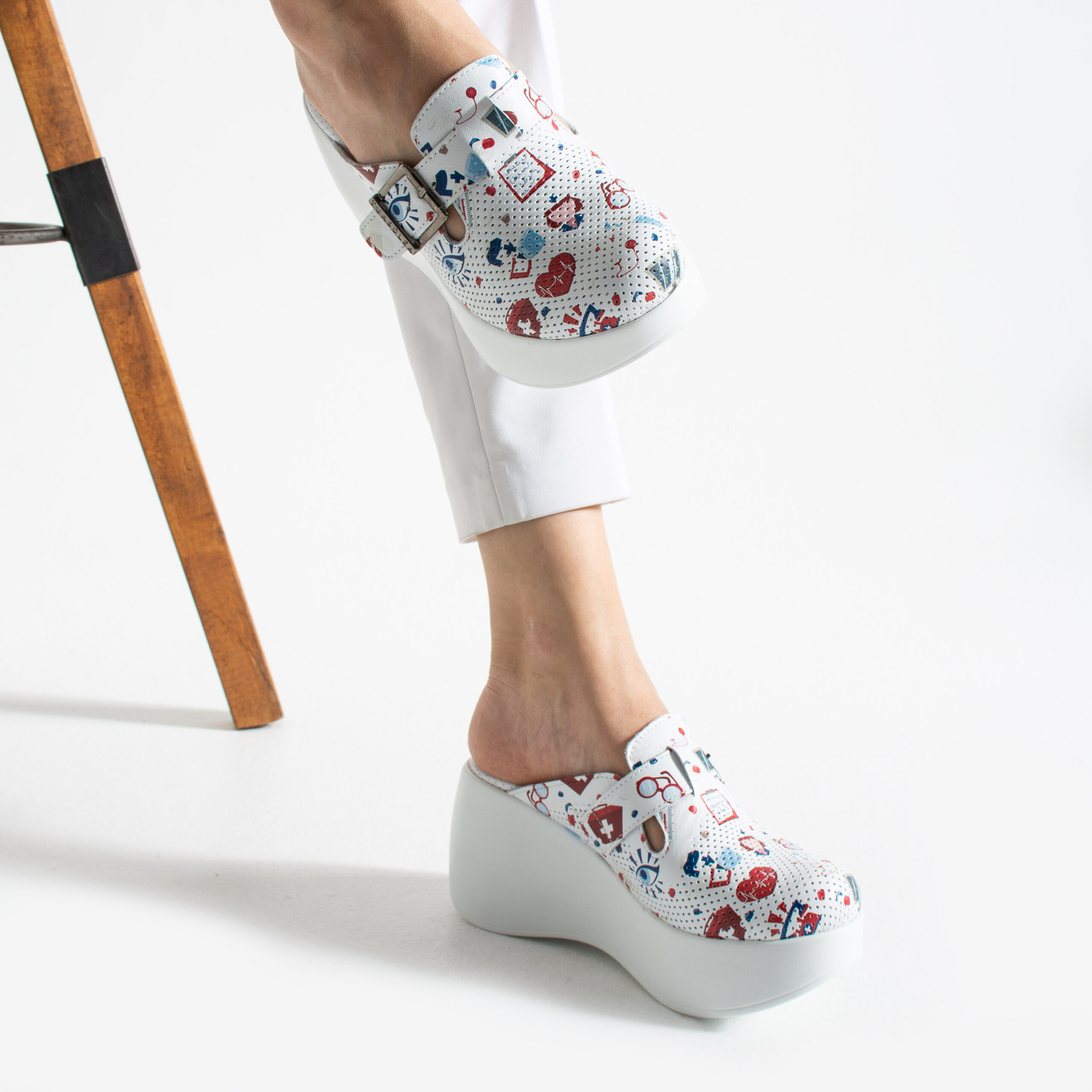 Бели анатомични медицински чехли на платформа от естествена кожа Анатомични чехли на платформа Медицински 12 Бели анатомични медицински чехли на платформа от естествена кожа - Image 2