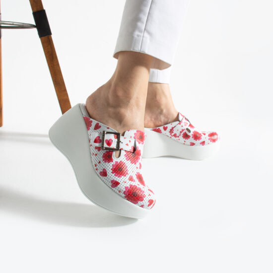 Дамски анатомични чехли на платформа от естествена кожа /