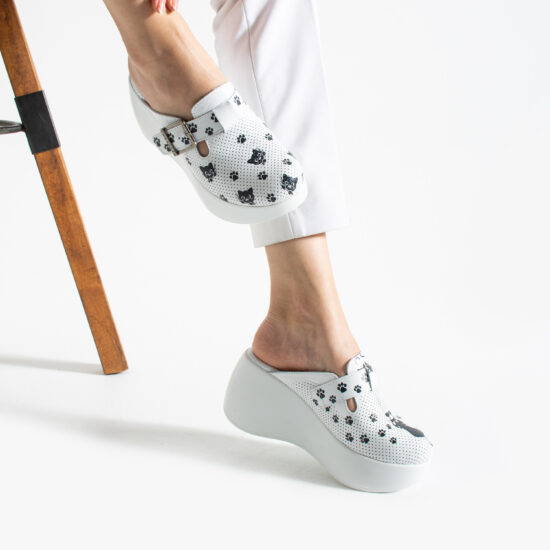 Дамски анатомични чехли на платформа от естествена кожа /