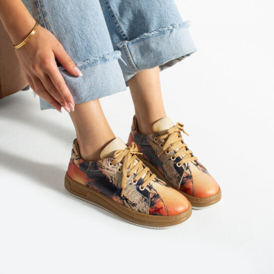 Анатомични дамски кецове от естествена кожа Дамски кецове и сникърси