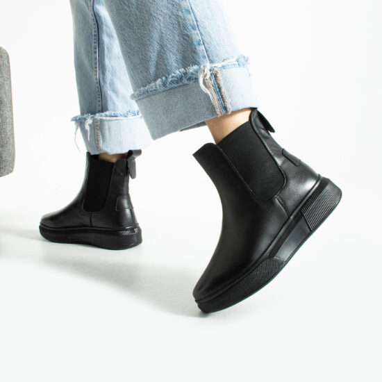 Timeless Winter Edition Дамски черни високи кецове от естествена кожа /