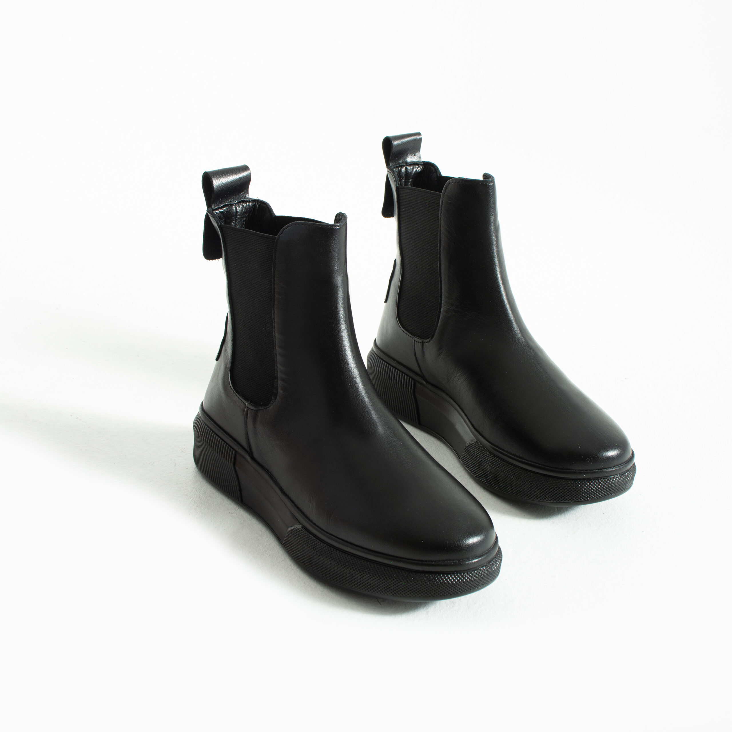 Дамски черни високи кецове от естествена кожа Дамски кецове и сникърси 12 Дамски черни високи кецове от естествена кожа - Image 2