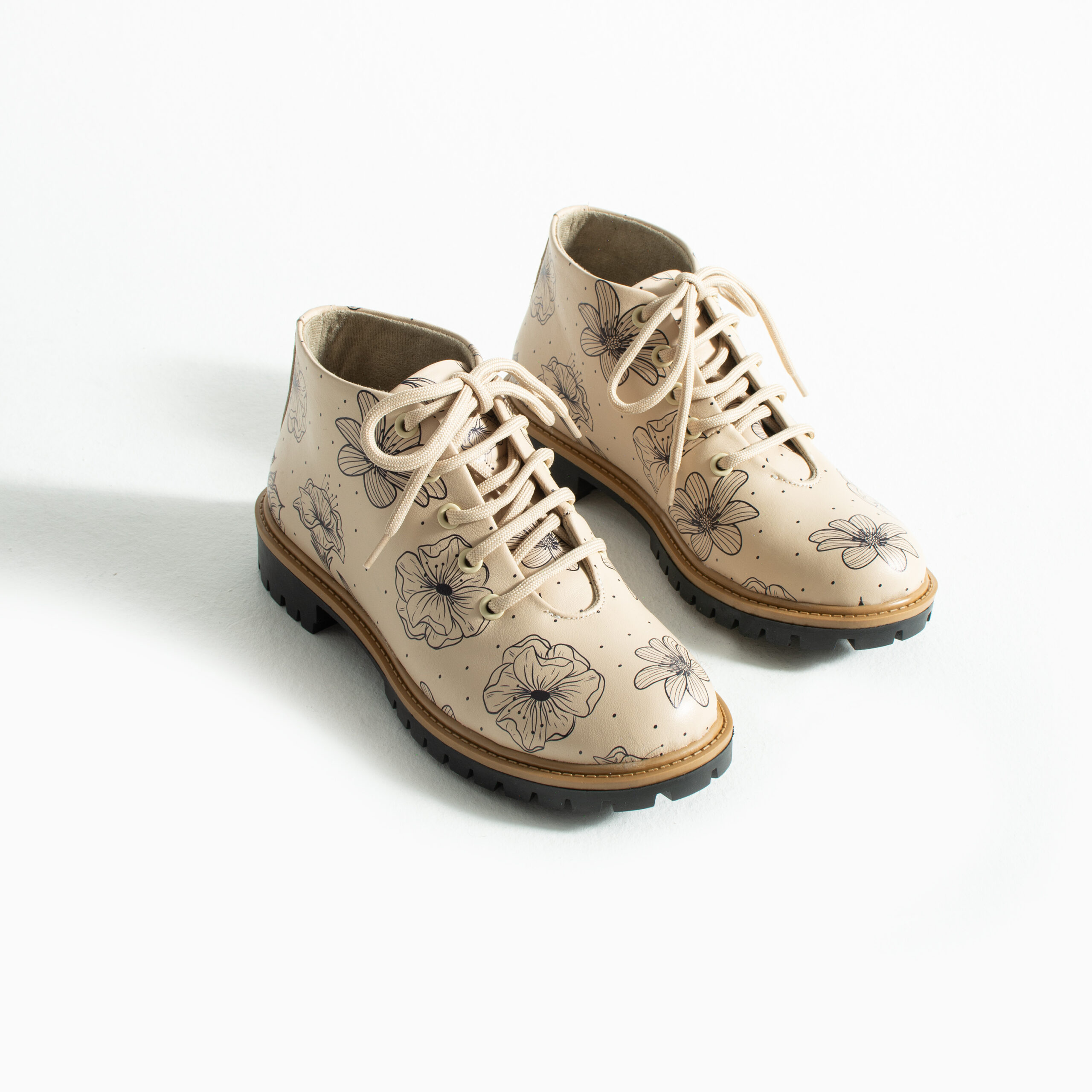 Дамски къси бежови боти от естествена кожа до глезена Дамски боти 15 Дамски къси бежови боти от естествена кожа до глезена - Image 5