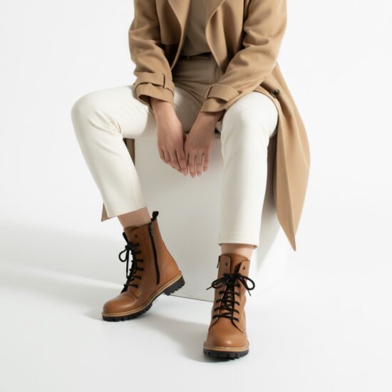 Alternative view of Дамски кафяви кубинки естествена кожа с цип