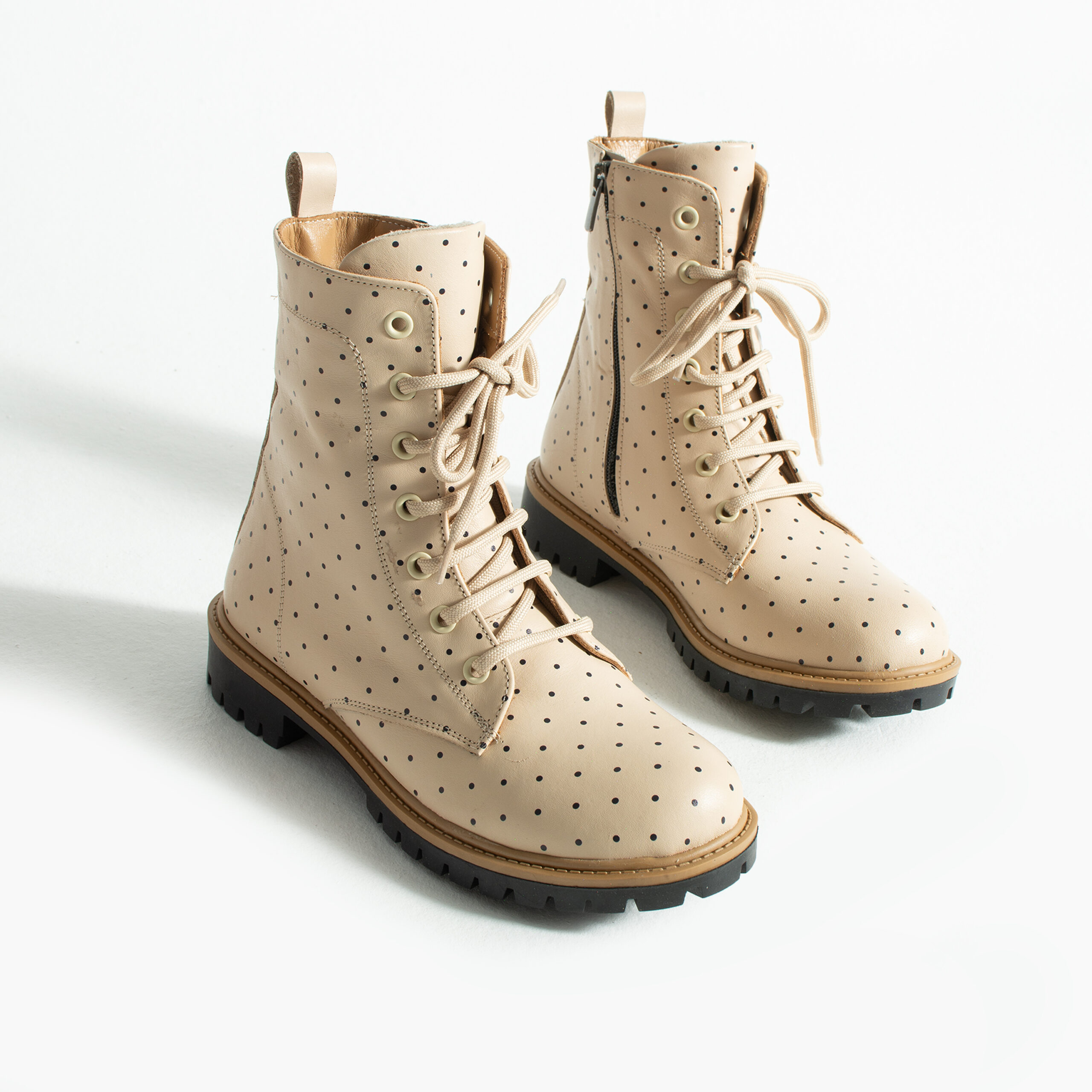 Дамски бежови боти тип кубинки от естествена кожа Дамски боти 16 Дамски бежови боти тип кубинки от естествена кожа - Image 6