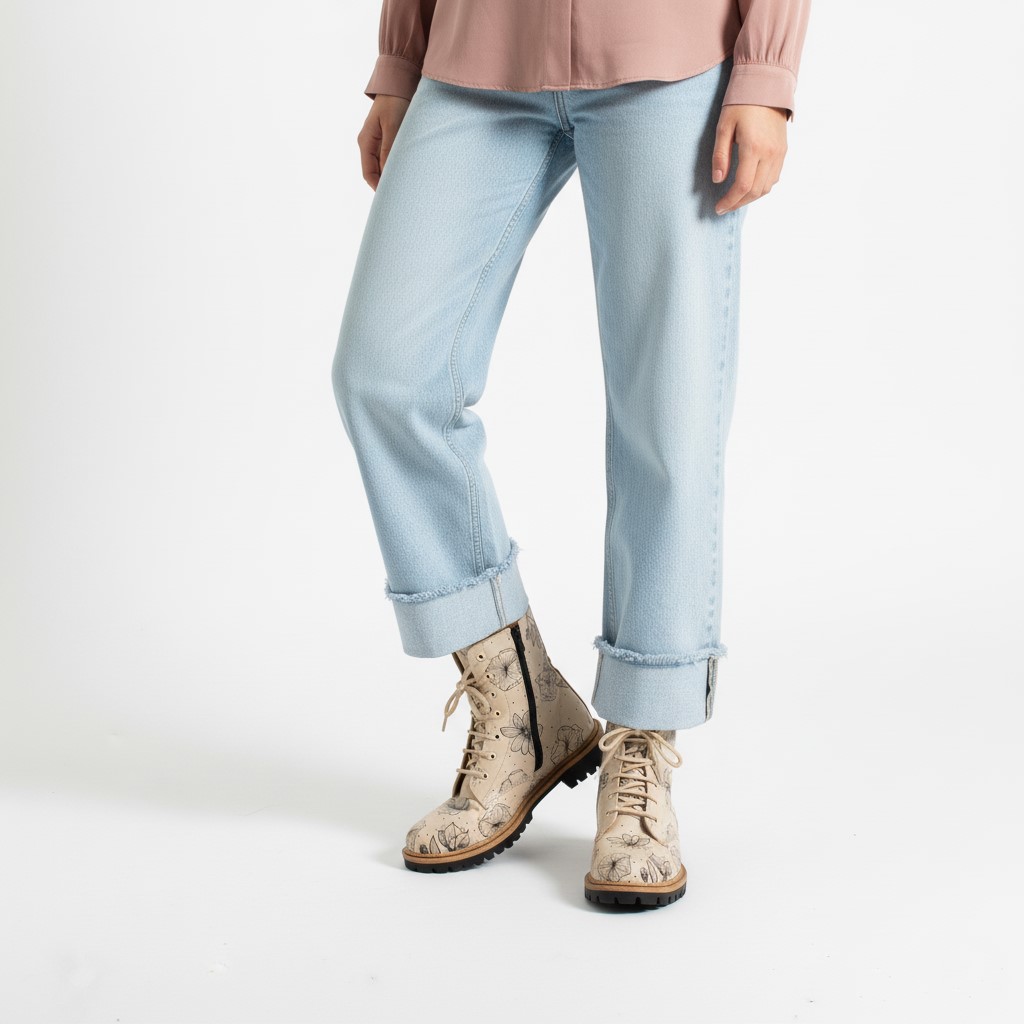 Дамски бежови боти тип кубинки от естествена кожа Дамски боти 12 Дамски бежови боти тип кубинки от естествена кожа - Image 2