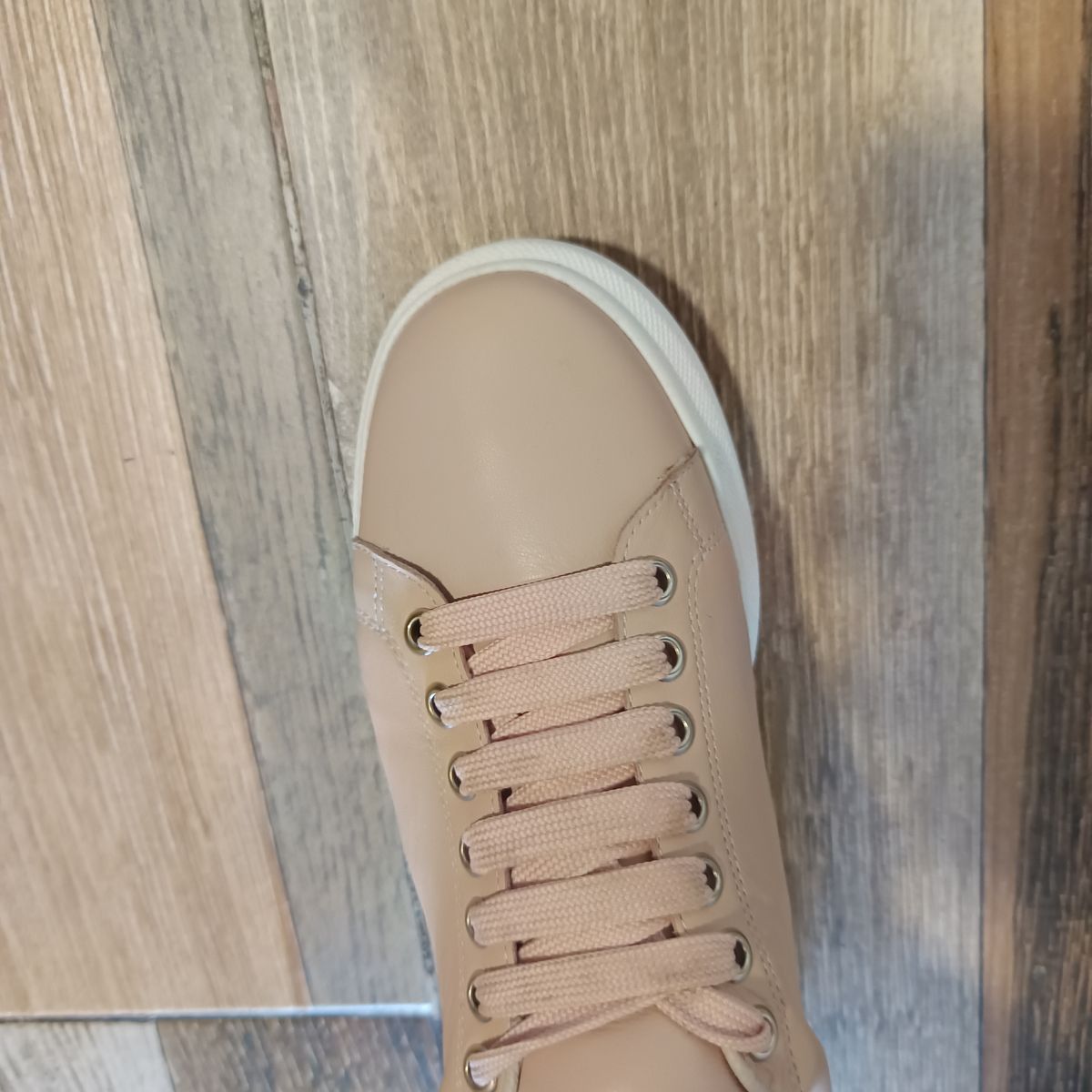 Image #1 from Анонимен