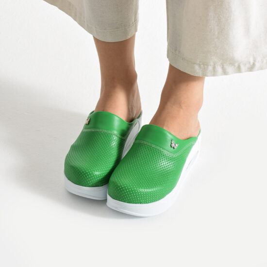 Alternative view of Зелени анатомични чехли на платформа от еко кожа