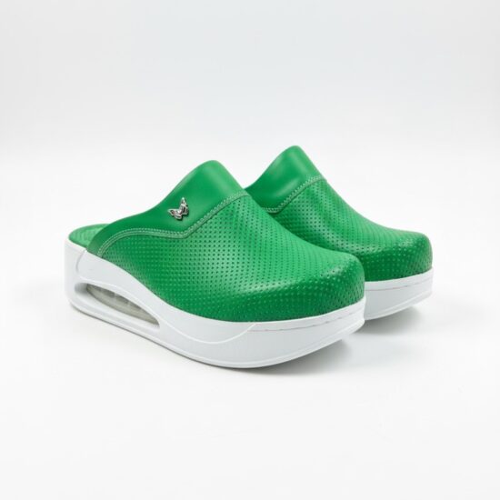 Зелени анатомични чехли на платформа от еко кожа /