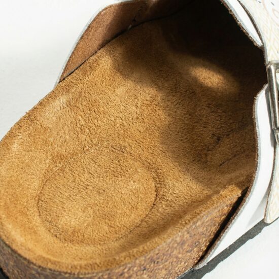 Дамски ортопедични чехли с цветен дизайн /