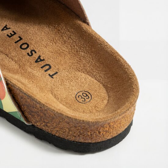 Дамски ортопедични чехли с цветен дизайн /