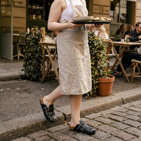 Alternative view of Работни дамски ортопедични чехли за кухня