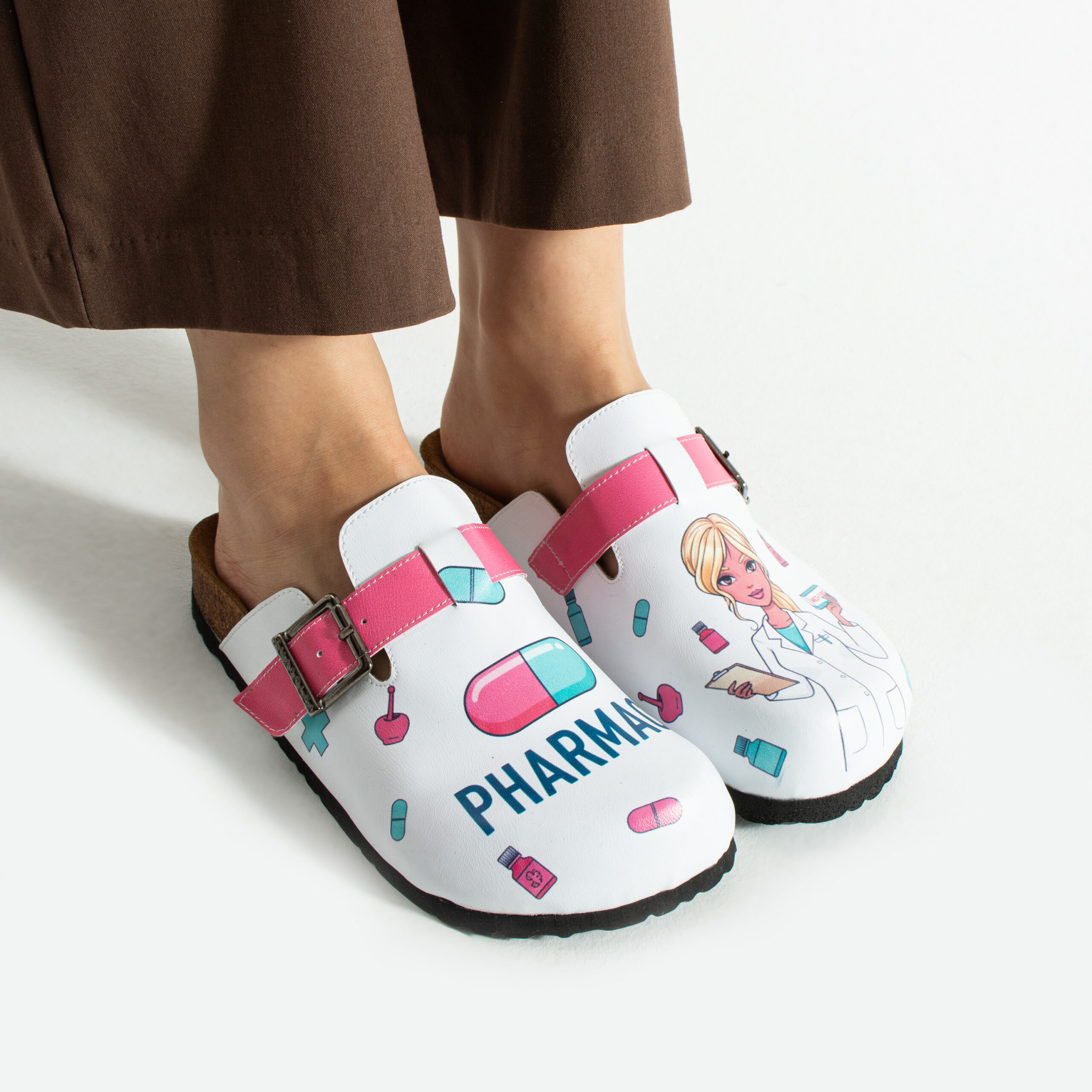 Работни дамски ортопедични чехли за аптека Ортопедични чехли Фармация 11 Работни дамски ортопедични чехли за аптека