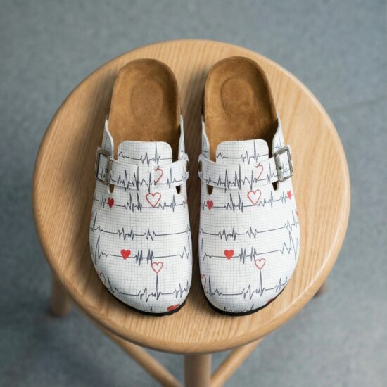 Медицински дамски ортопедични чехли за работа /