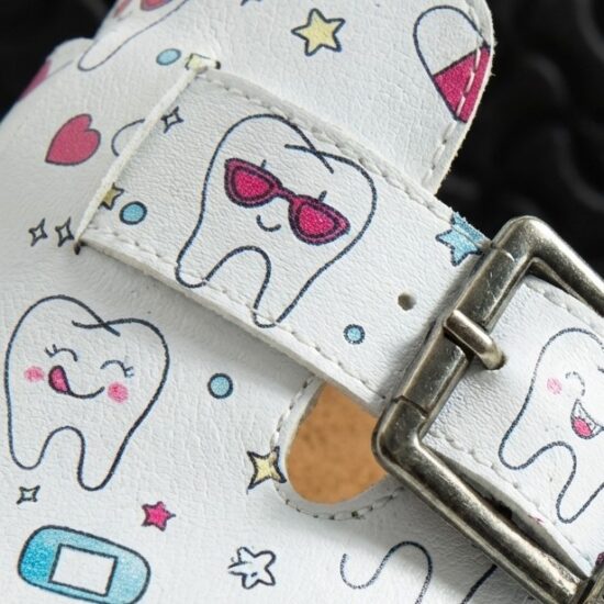 Медицински дамски ортопедични чехли за зъболекар /