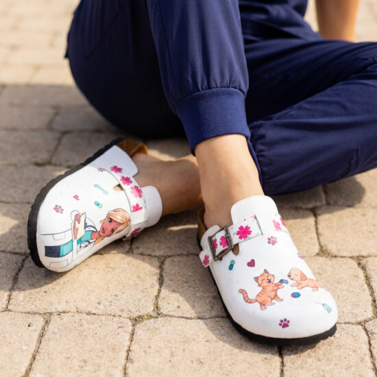 Медицински дамски ортопедични чехли за ветеринар /