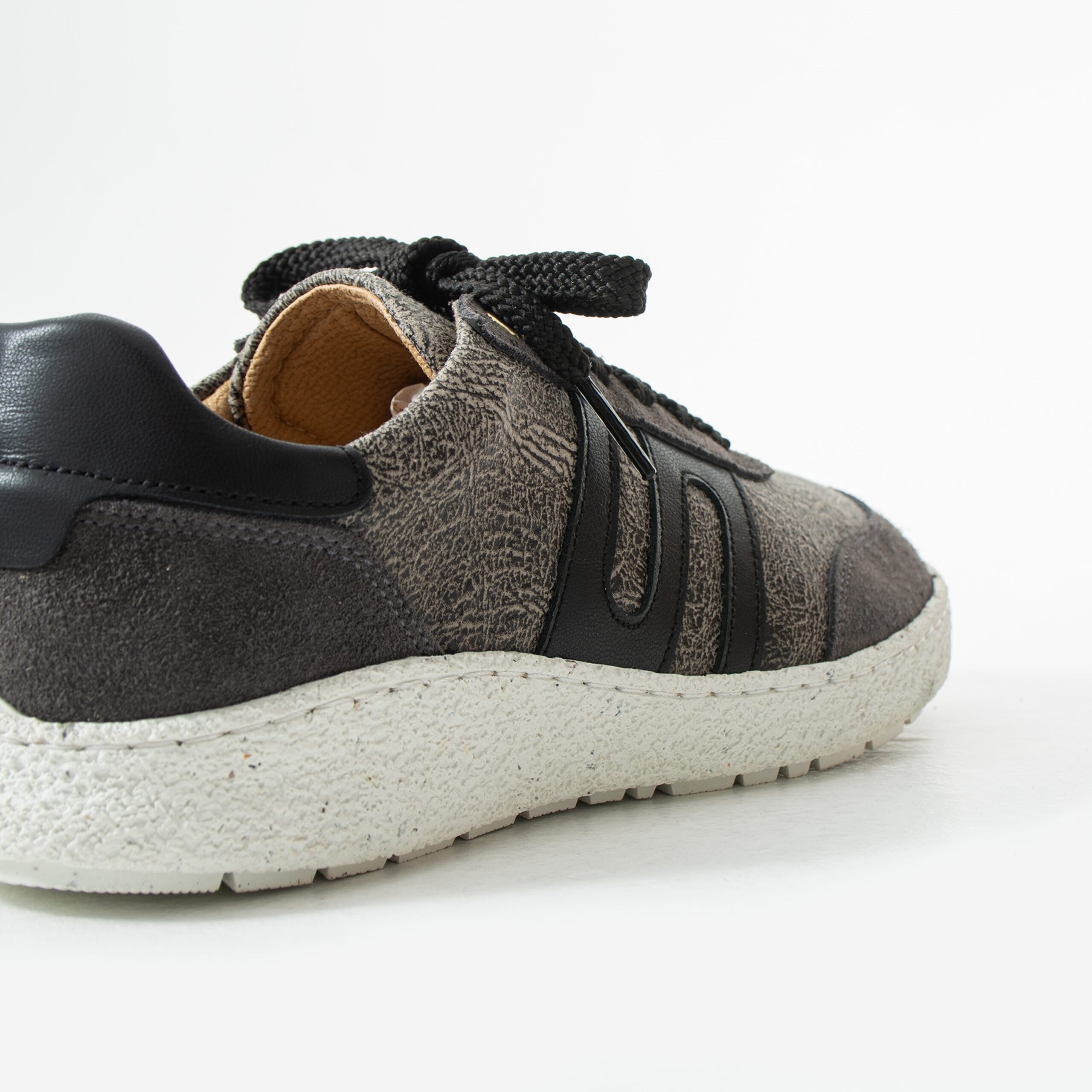 Дамски боси обувки с широка предна част – Graphite Дамски кецове и сникърси 21 Дамски боси обувки с широка предна част - Graphite - Image 11