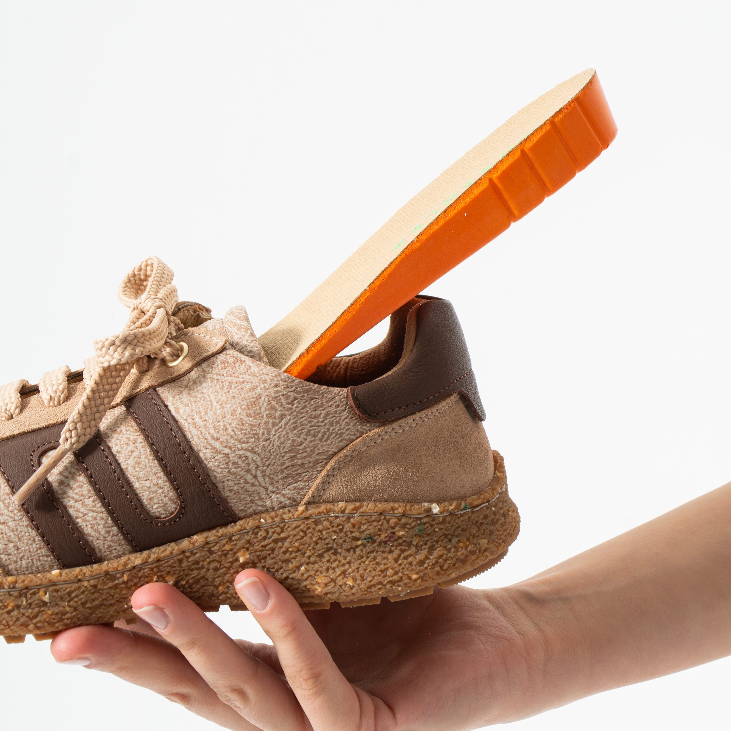 Дамски боси обувки с широка предна част – Almond Дамски кецове и сникърси 24 Дамски боси обувки с широка предна част - Almond - Image 14