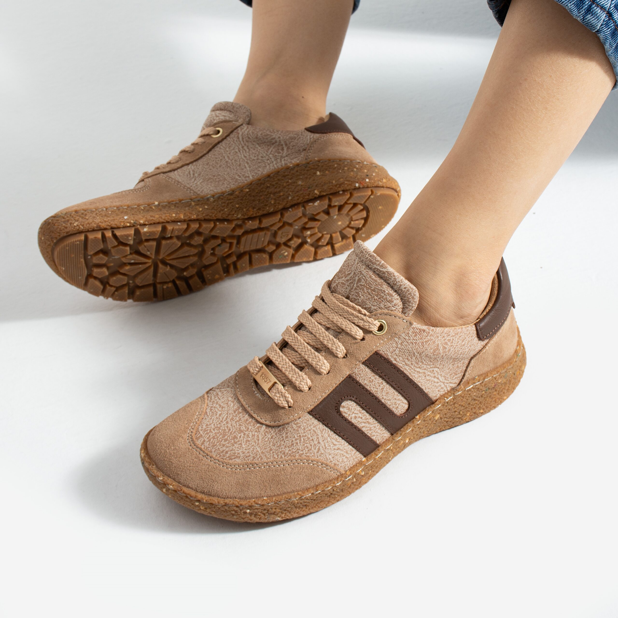 Дамски боси обувки с широка предна част – Almond Дамски кецове и сникърси 15 Дамски боси обувки с широка предна част - Almond - Image 5