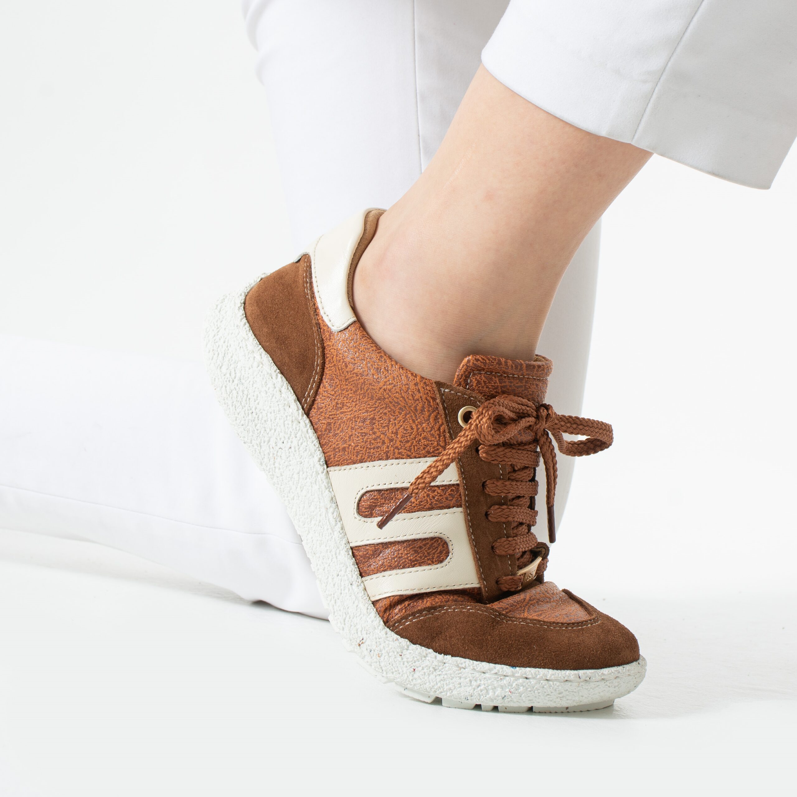 Дамски боси обувки с широка предна част – Clay Дамски кецове и сникърси 18 Дамски боси обувки с широка предна част - Clay - Image 8