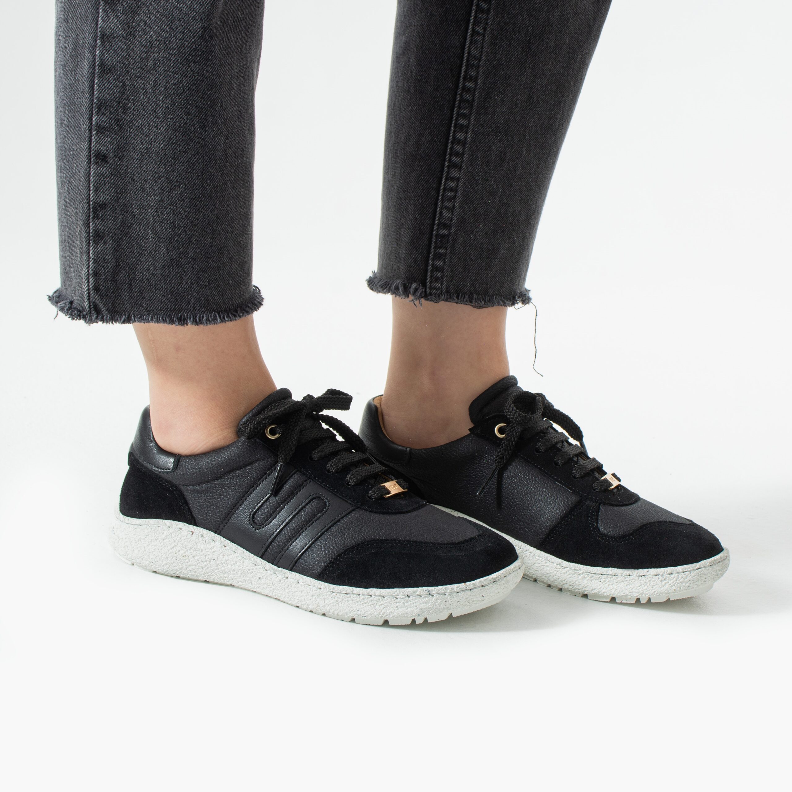 Дамски боси обувки с широка предна част – Onyx Дамски кецове и сникърси 11 Дамски боси обувки с широка предна част - Onyx