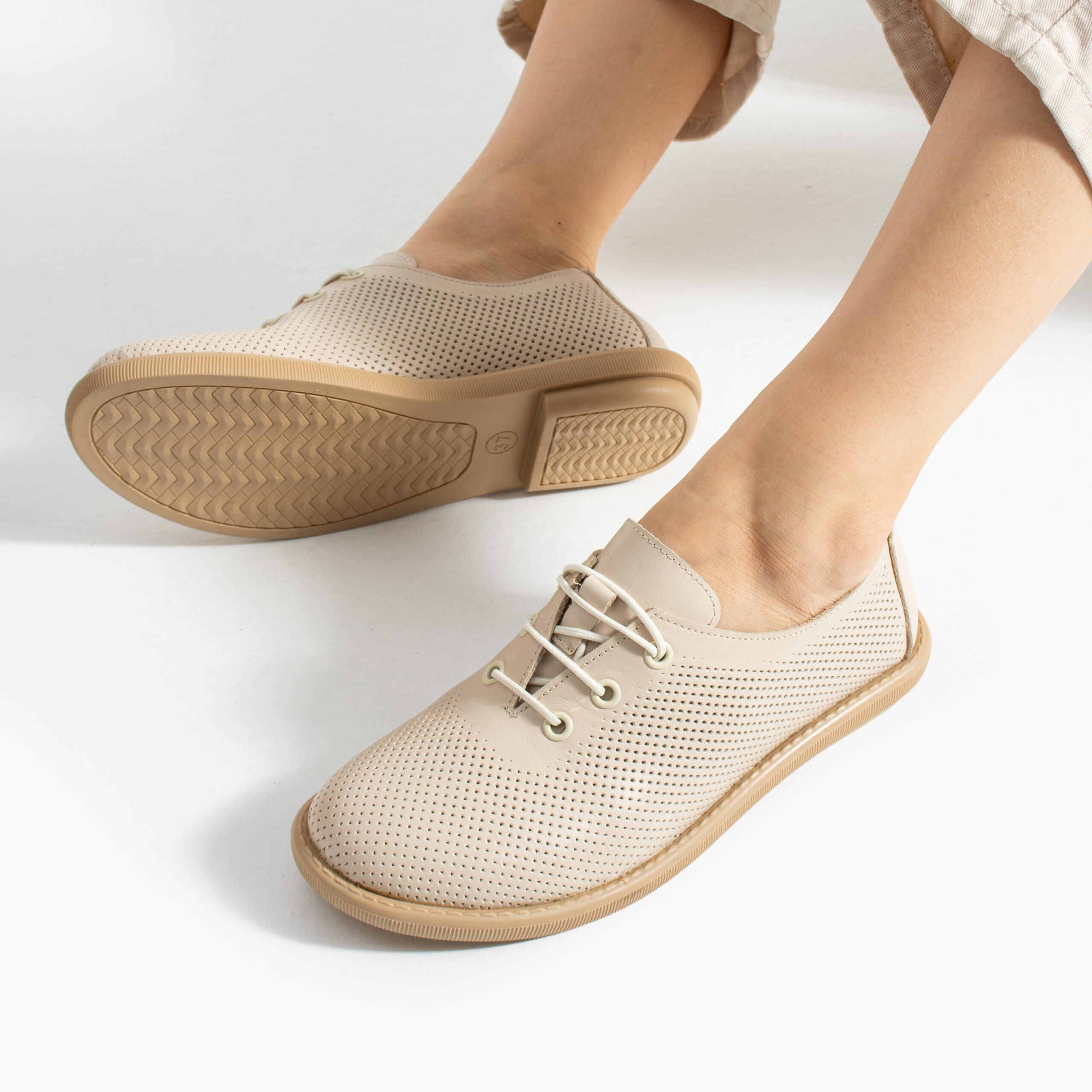 Дамски обувки с мемори пяна от естествена кожа – бежови Ежедневни обувки 15 TS Memory Lite 10936 Бежов