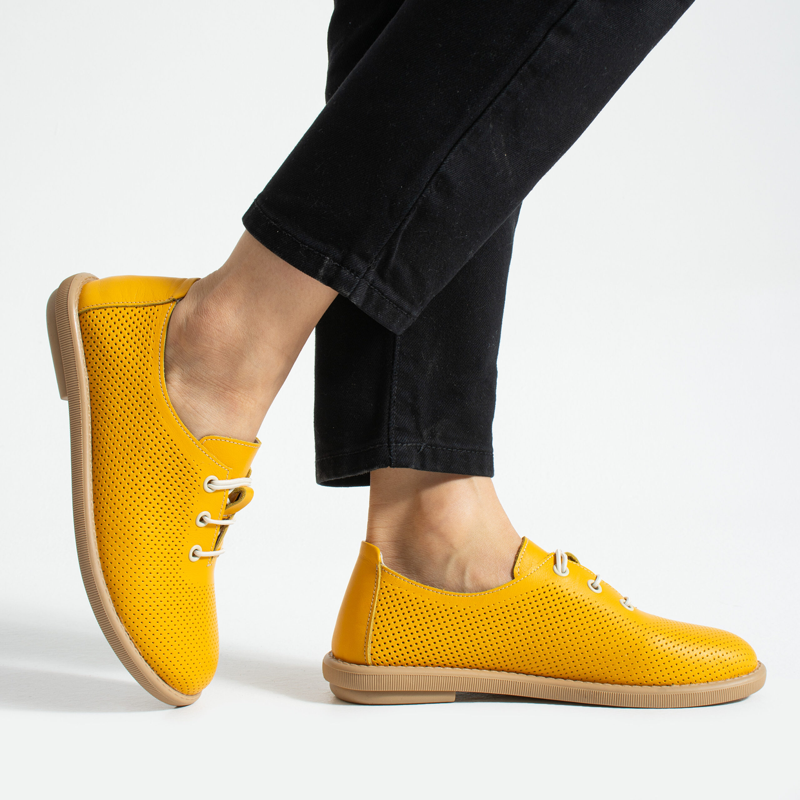 Дамски обувки с мемори пяна от естествена кожа – жълти Ежедневни обувки 14 Дамски обувки с мемори пяна от естествена кожа - жълти - Естествена кожа