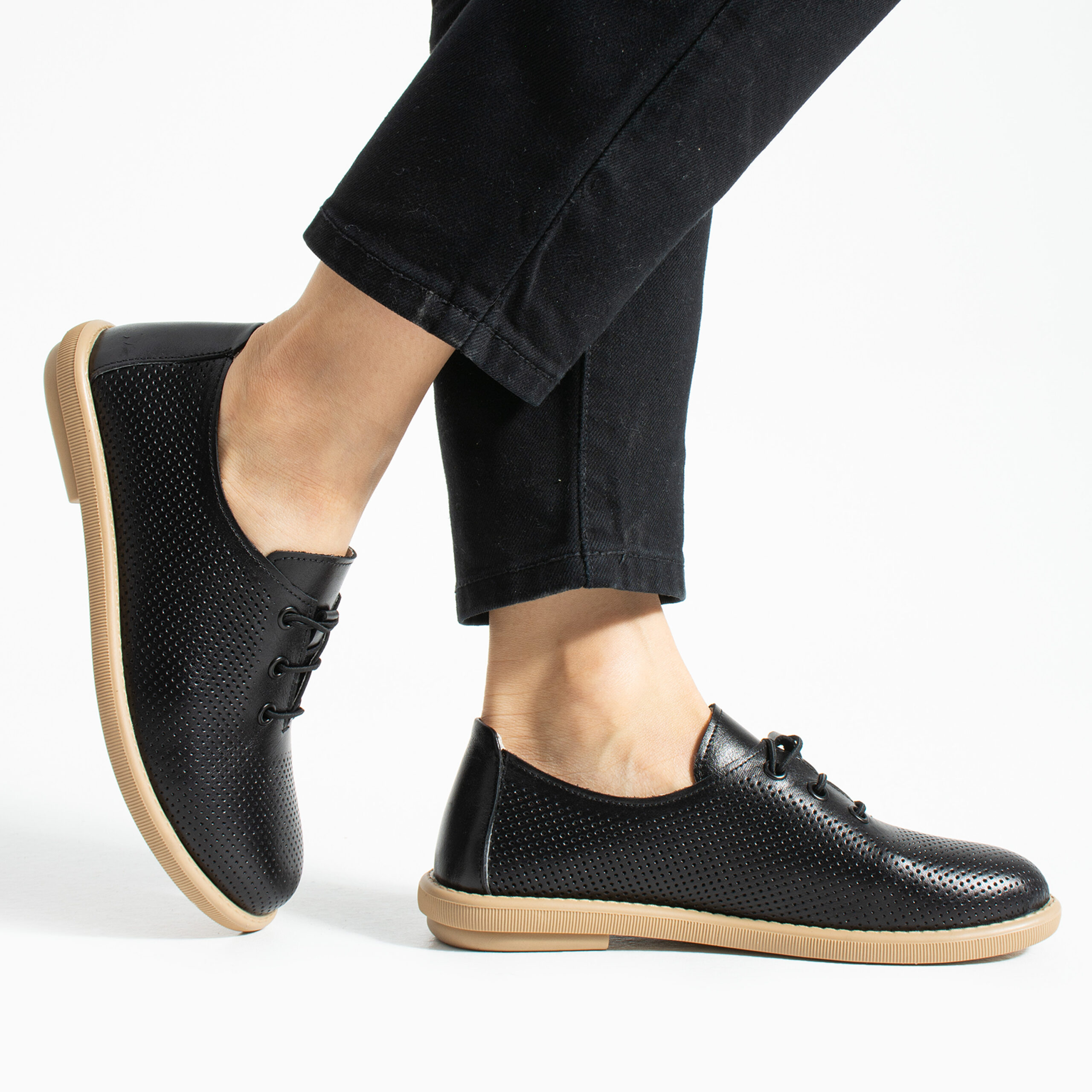 Дамски обувки с мемори пяна от естествена кожа – черни Ежедневни обувки 14 Дамски обувки с мемори пяна от естествена кожа - черни - Естествена кожа