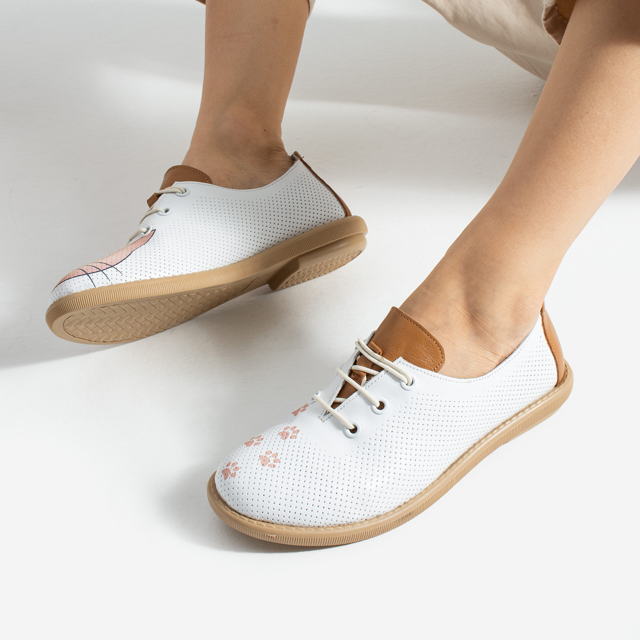 Дамски обувки с мемори пяна от естествена кожа с котешки принт Ежедневни обувки 15 TS Memory Lite 10940 Бял Розов